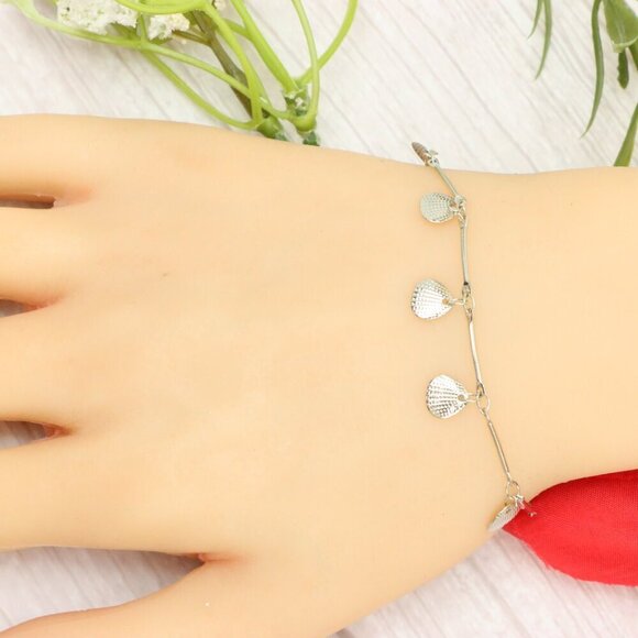 "Trendy Handmade Bracelet – A Thoughtful Gift for Girls & Women | UNVRC1116 - Picture 1 of 10